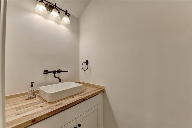 838 Middle Fork Trail, Suwanee, GA 30024