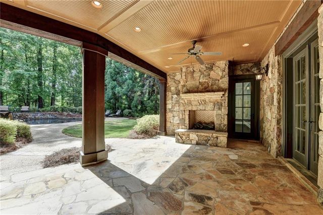 838 Middle Fork Trail, Suwanee, GA 30024