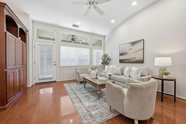 682 Diamond Glen Cir, Folsom, CA 95630