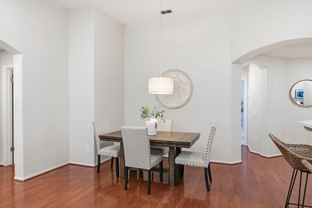 682 Diamond Glen Cir, Folsom, CA 95630