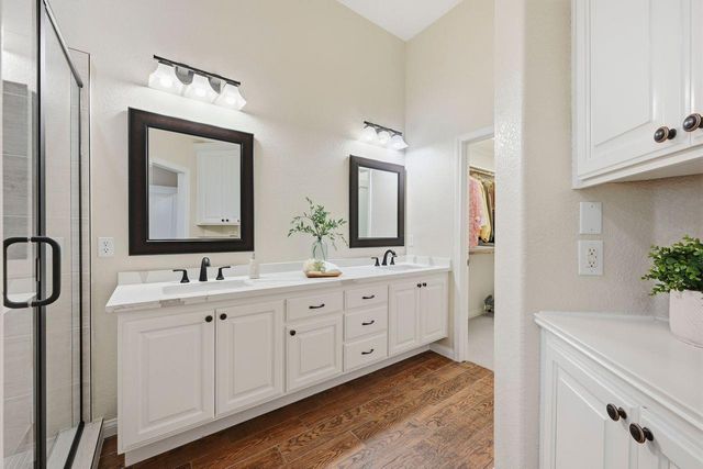 682 Diamond Glen Cir, Folsom, CA 95630