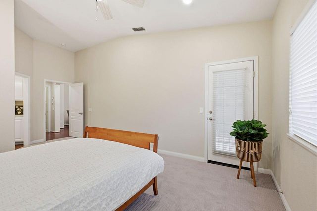 682 Diamond Glen Cir, Folsom, CA 95630