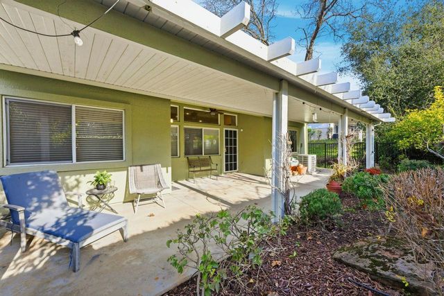 682 Diamond Glen Cir, Folsom, CA 95630