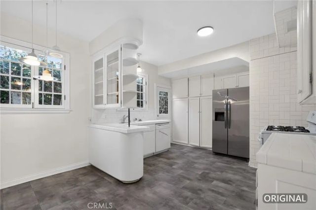 1274 S Beverly Glen, Los Angeles, CA 90024