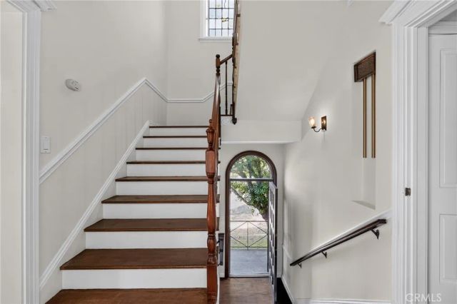1274 S Beverly Glen, Los Angeles, CA 90024
