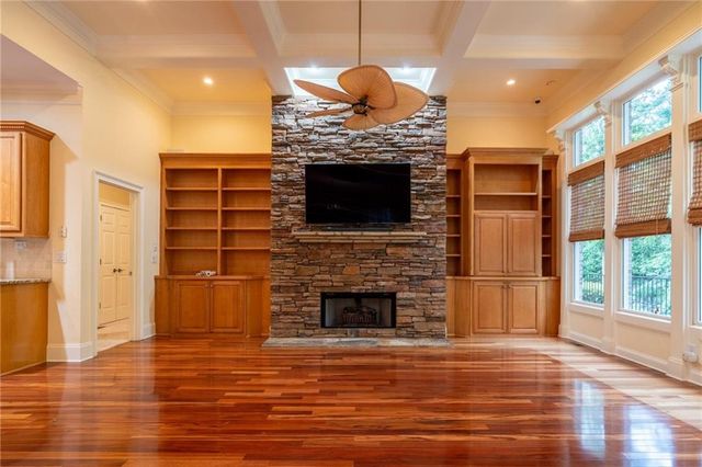 207 Gold Leaf Lane, Canton, GA 30114