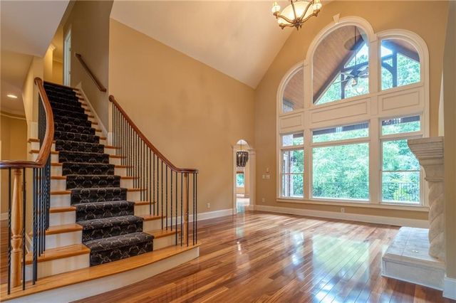 207 Gold Leaf Lane, Canton, GA 30114