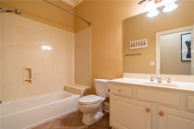 207 Gold Leaf Lane, Canton, GA 30114