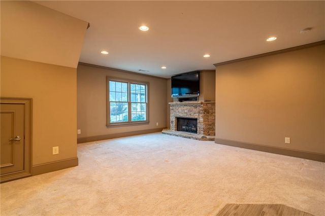 207 Gold Leaf Lane, Canton, GA 30114
