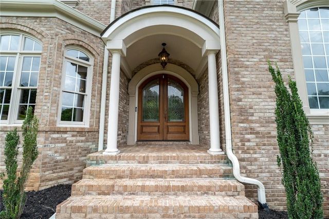 207 Gold Leaf Lane, Canton, GA 30114