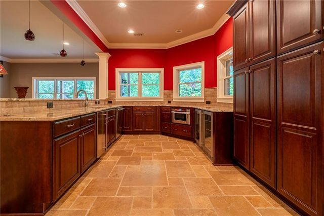 207 Gold Leaf Lane, Canton, GA 30114