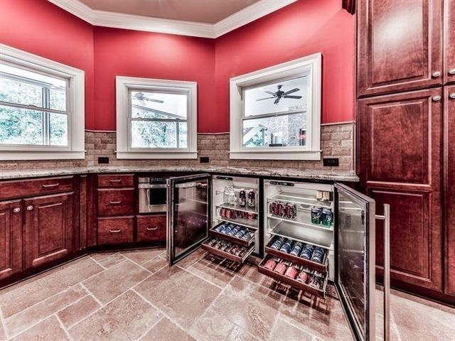 207 Gold Leaf Lane, Canton, GA 30114