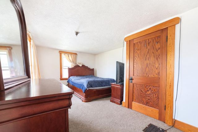 856 Capital Avenue NE, Battle Creek, MI 49017