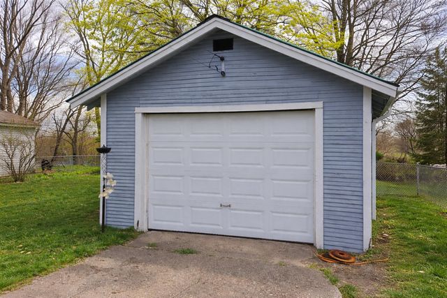 856 Capital Avenue NE, Battle Creek, MI 49017
