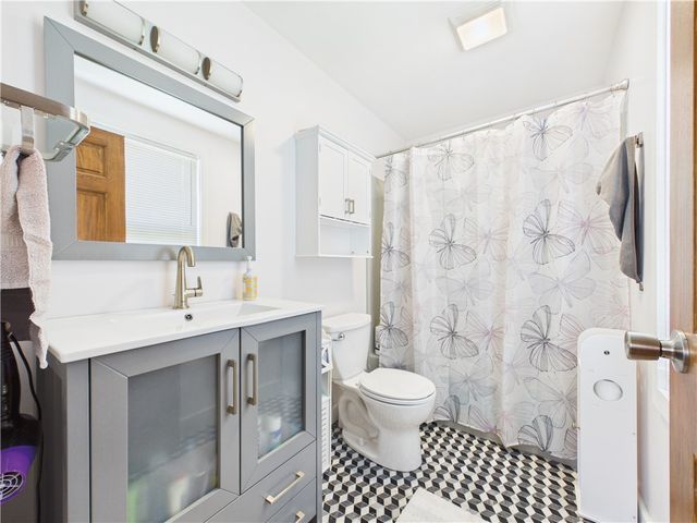 615 Taunton Avenue, Seekonk, MA 02771
