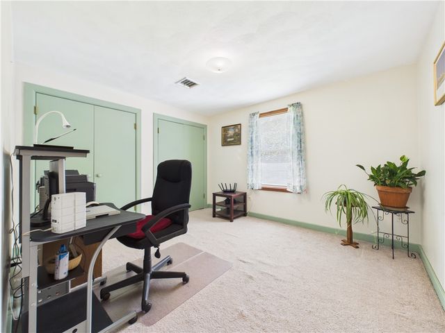 615 Taunton Avenue, Seekonk, MA 02771