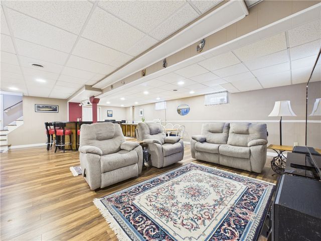 615 Taunton Avenue, Seekonk, MA 02771