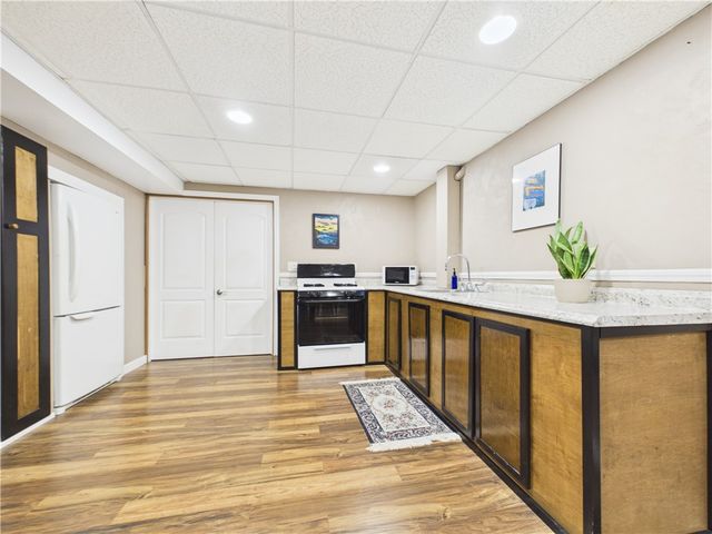 615 Taunton Avenue, Seekonk, MA 02771