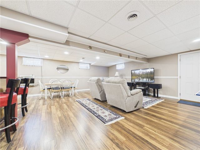 615 Taunton Avenue, Seekonk, MA 02771