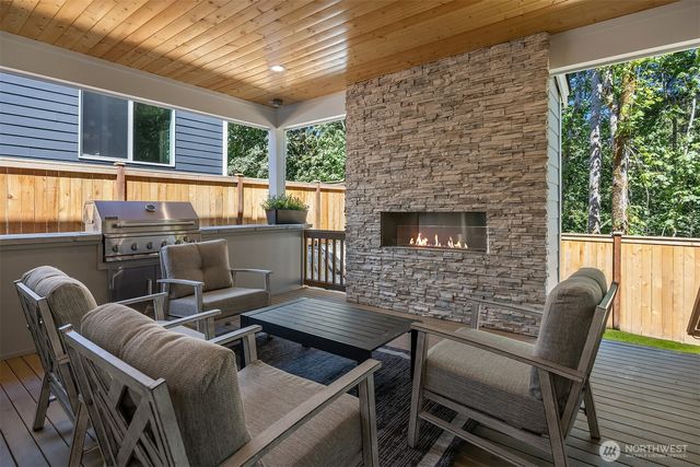 15002 75th Avenue NE, Kenmore, WA 98028