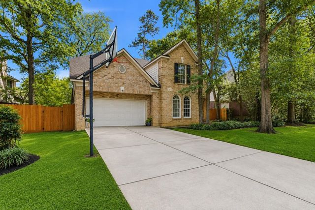 73 W Sandalbranch Circle, The Woodlands, TX 77382
