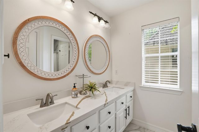 73 W Sandalbranch Circle, The Woodlands, TX 77382