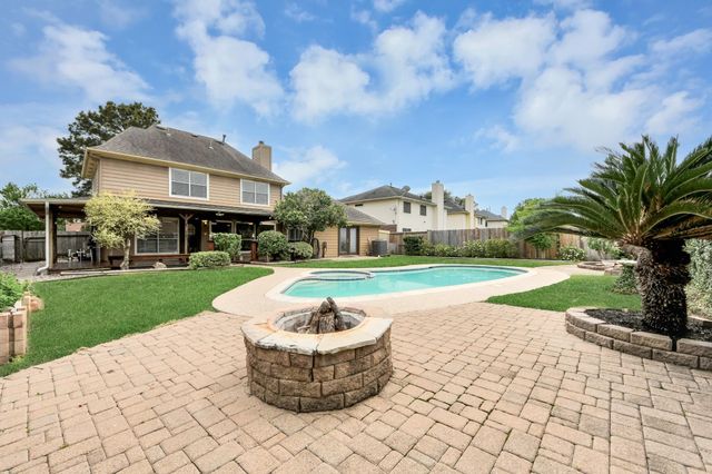 8402 Rose Garden Drive, Houston, TX 77083