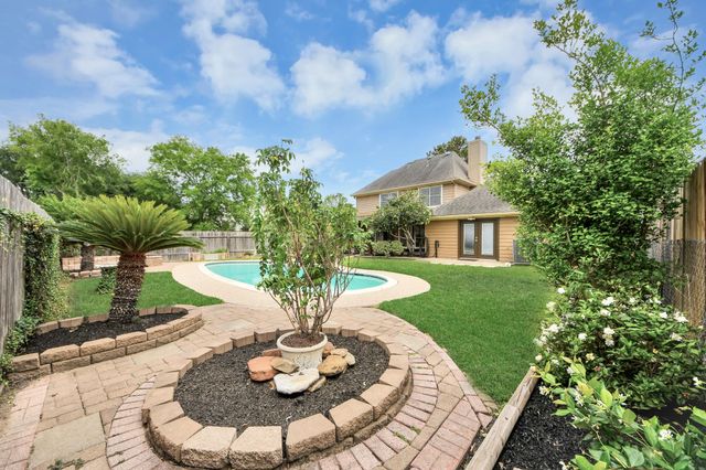 8402 Rose Garden Drive, Houston, TX 77083