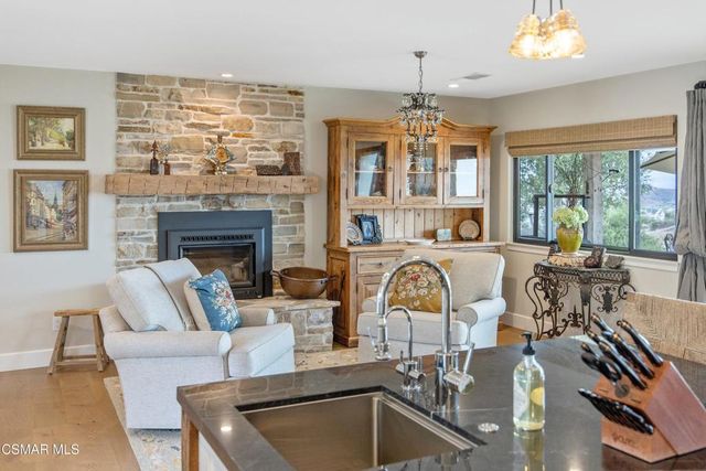 20 La Cam Road, Newbury Park, CA 91320