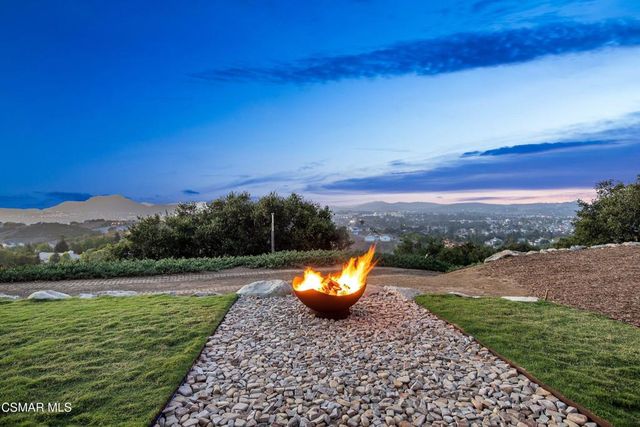 20 La Cam Road, Newbury Park, CA 91320