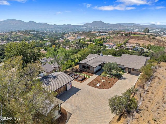 20 La Cam Road, Newbury Park, CA 91320