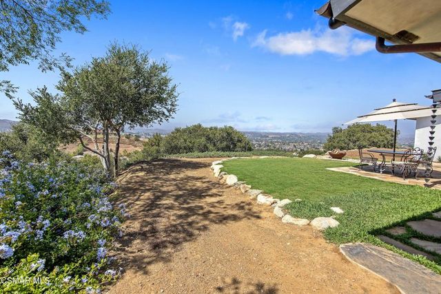 20 La Cam Road, Newbury Park, CA 91320
