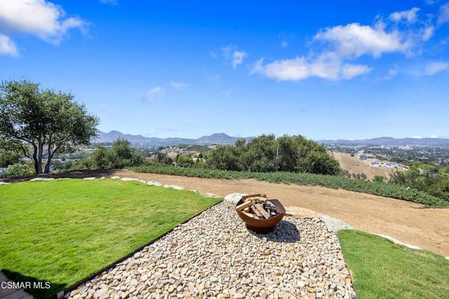 20 La Cam Road, Newbury Park, CA 91320