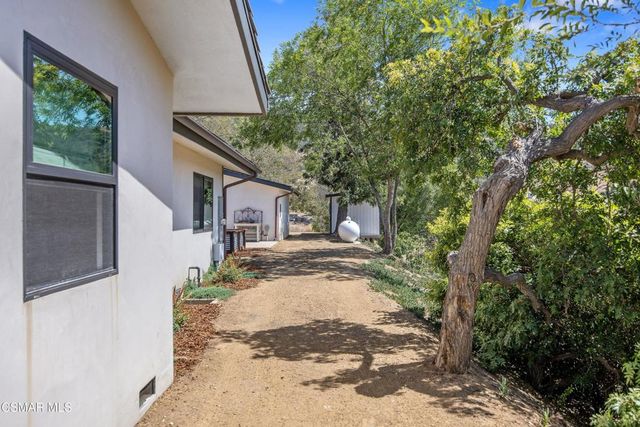 20 La Cam Road, Newbury Park, CA 91320