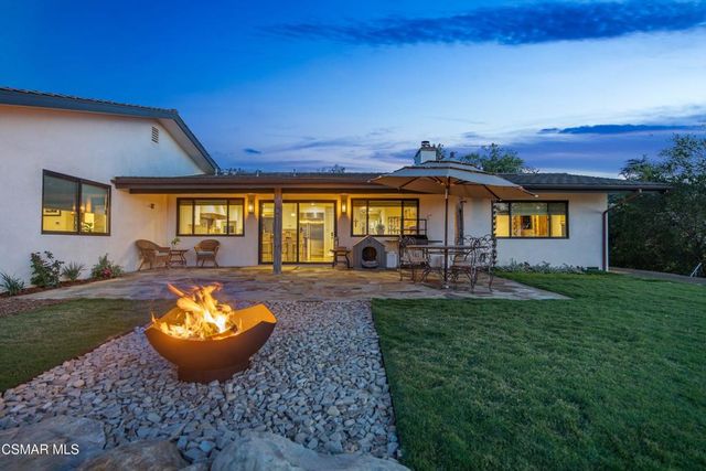 20 La Cam Road, Newbury Park, CA 91320