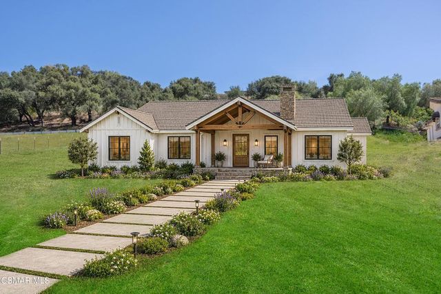 20 La Cam Road, Newbury Park, CA 91320