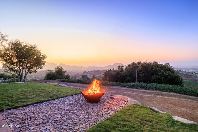 20 La Cam Road, Newbury Park, CA 91320