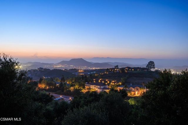 20 La Cam Road, Newbury Park, CA 91320