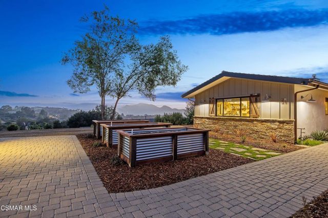 20 La Cam Road, Newbury Park, CA 91320