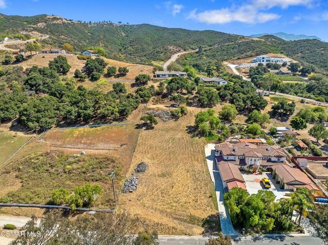 20 La Cam Road, Newbury Park, CA 91320