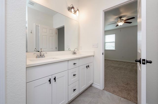 1209 Natchez TRL 99, Leander, TX 78641