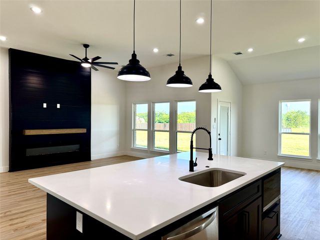 3297 Escobar Circle, Greenville, TX 75401