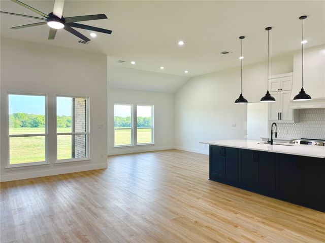 3297 Escobar Circle, Greenville, TX 75401