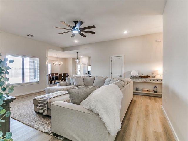 4526 Red Bird Road, Shawnee, OK 74804