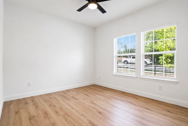 1516 E Humbolt Street, Fort Worth, TX 76104