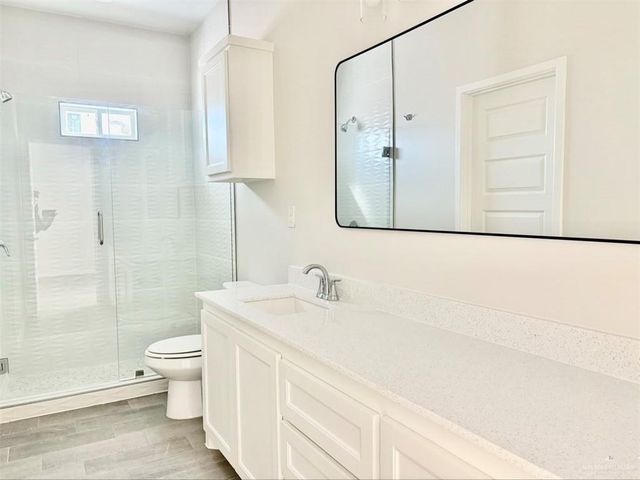 2805 E Harrison Avenue 2, Alton, TX 78573