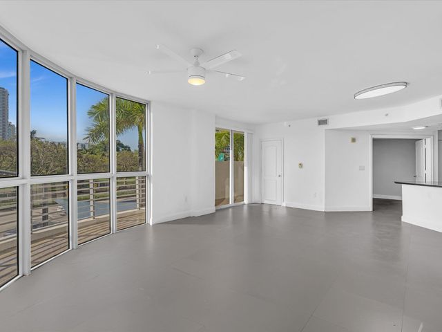 1830 Radius Drive 214, Hollywood, FL 33020