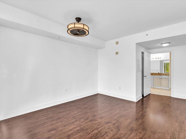 1830 Radius Drive 214, Hollywood, FL 33020