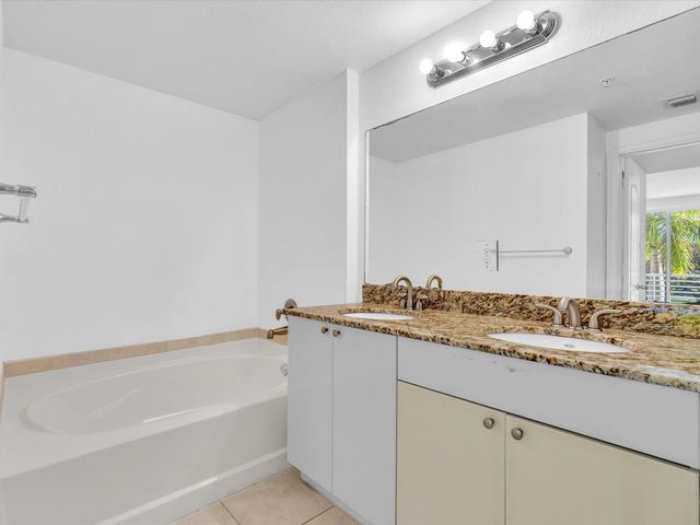 1830 Radius Drive 214, Hollywood, FL 33020