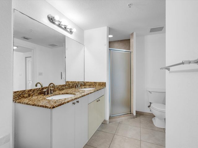 1830 Radius Drive 214, Hollywood, FL 33020